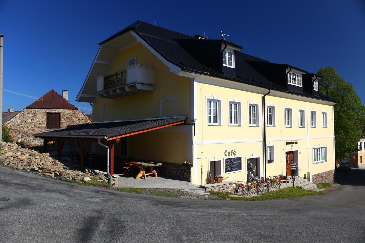 Aparthotel Hartmanice Hartmanice  Exteriér fotografie
